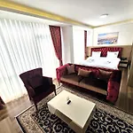 Aparthotel Nurel Shark 4*