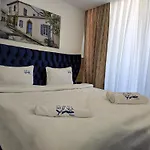 Nurel Shark Aparthotel 4*