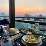 Nurel Shark Aparthotel 4*