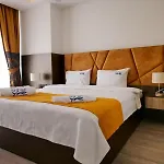 Aparthotel Nurel Shark 4*