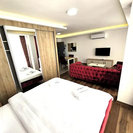 Nurel Shark Apart Otel 4*
