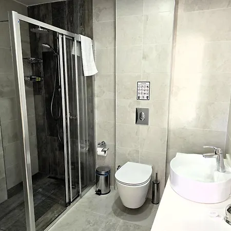 Nurel Shark Hotel Kirenia