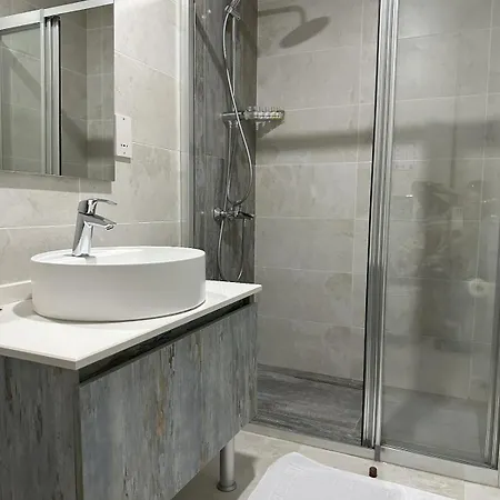 Aparthotel Nurel Shark 4*