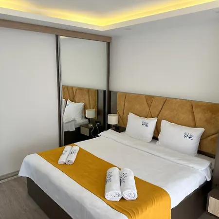Aparthotel Nurel Shark