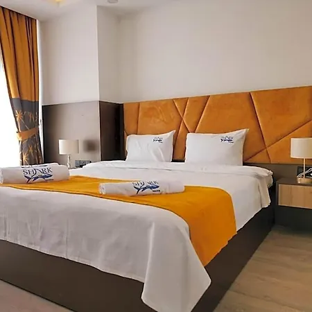 Aparthotel Nurel Shark 4*