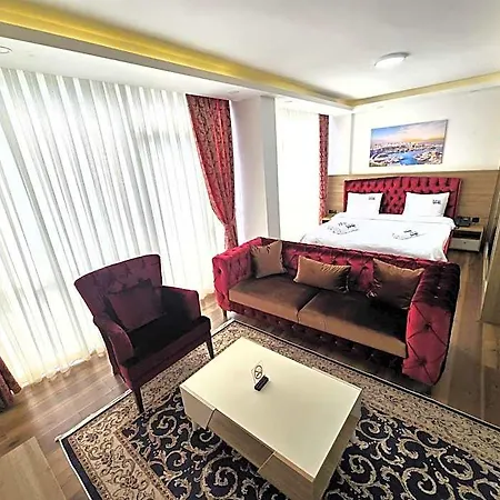 Aparthotel Nurel Shark 4*