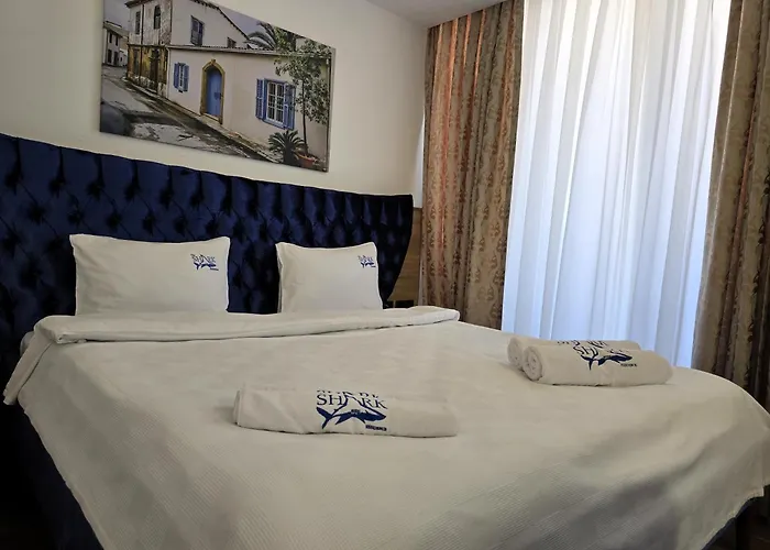 Nurel Shark ホテル 3*