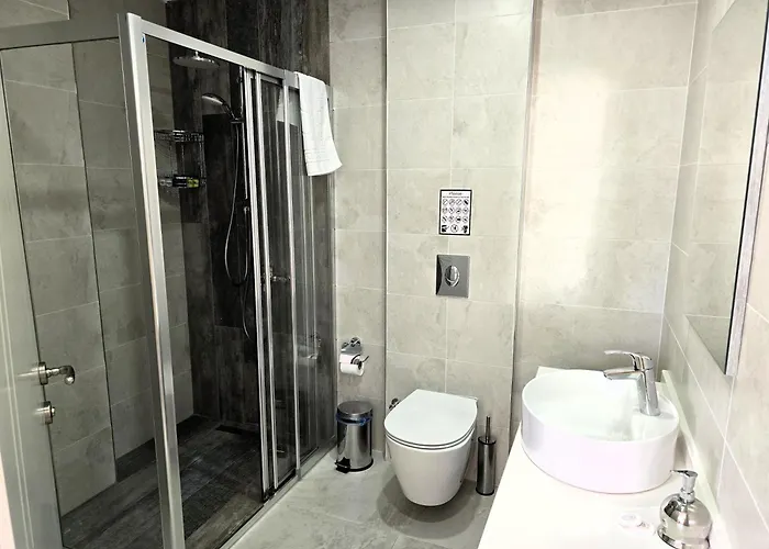 Nurel Shark ホテル キレニア