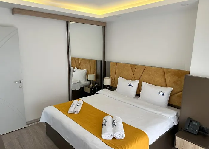 ホテル Nurel Shark