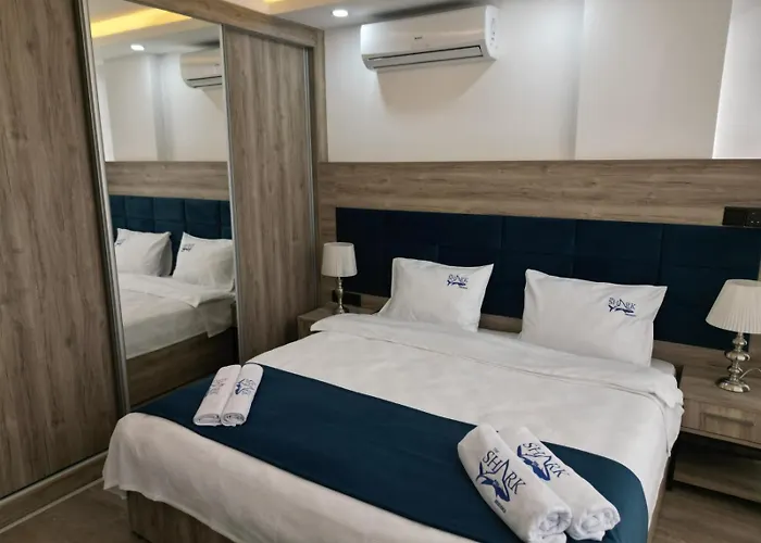 ホテル Nurel Shark